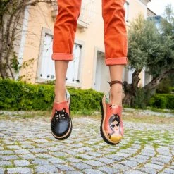 Diamond Heels Cat Hat